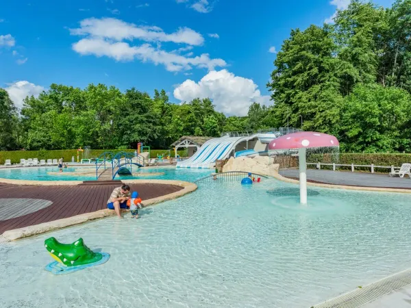 Swimming pool at Roan camping de Bonnal.