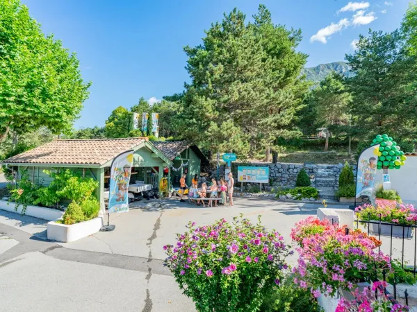The mini-club at Roan campsite Les Collines de Castellane.
