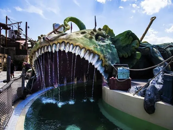 Lazy river at Roan campsite Les Sables d'Or.