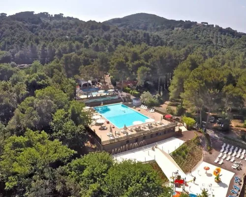 Overview of Roan camping Le Pianacce's water park.