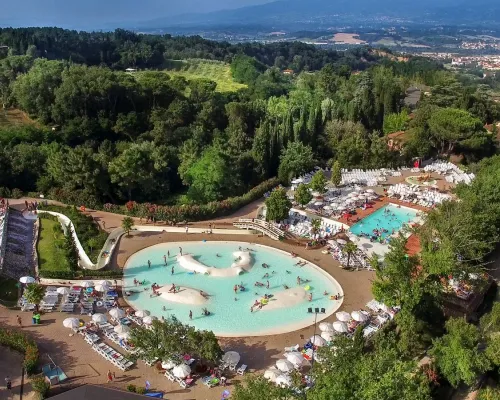 Overview pool Roan camping hu Norcenni Girasole village.