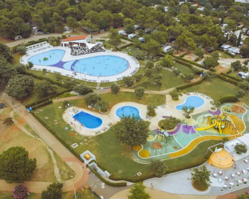 Overview of pools at Roan camping Polari.