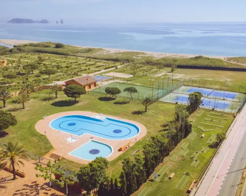 Overview of Roan campsite Playa Brava.