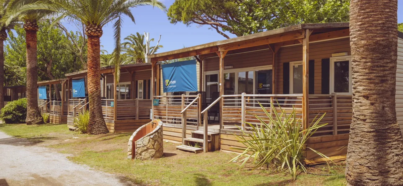 The premium lounge mobile home from Roan.