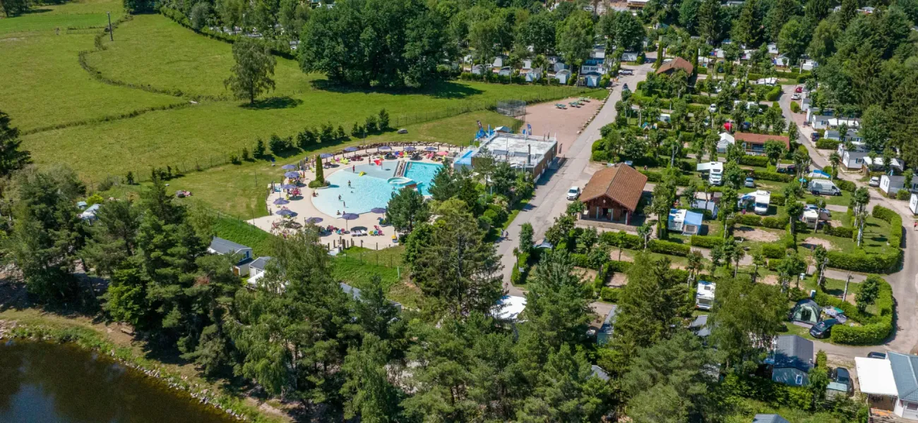 The impressive nature located around campsite Domaine des Bans.