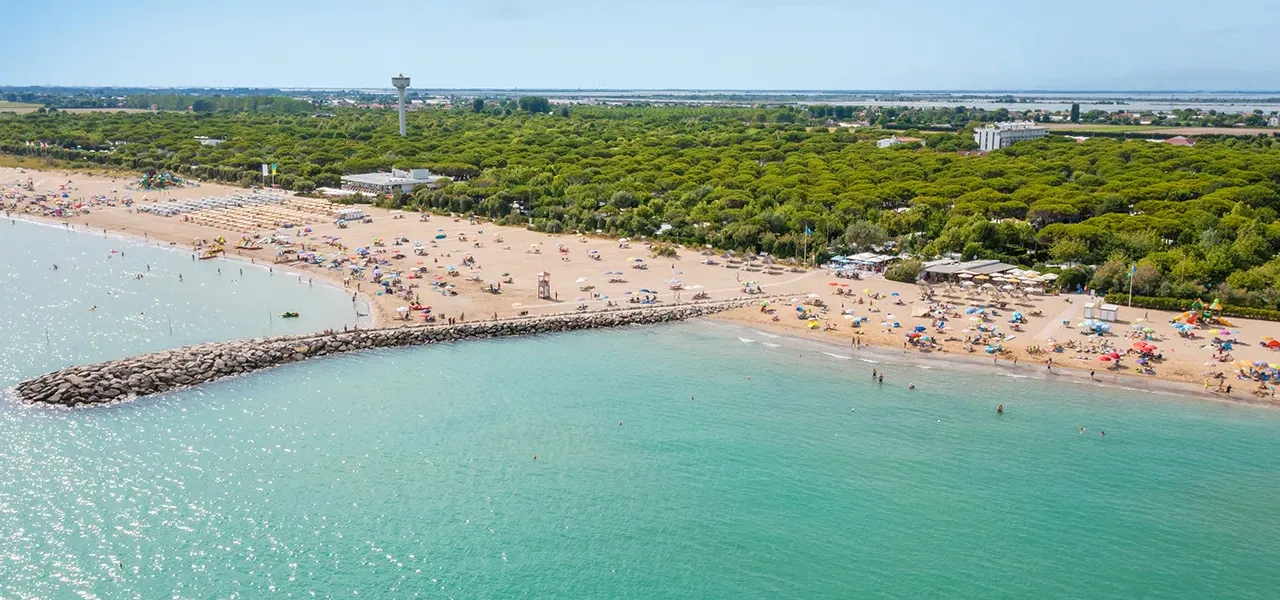 The beach at Roan’s Union Lido Mare campsite in the Vento region.