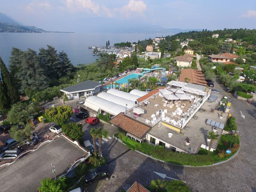 Camping Eden Luxury mobile homes & tents Roan