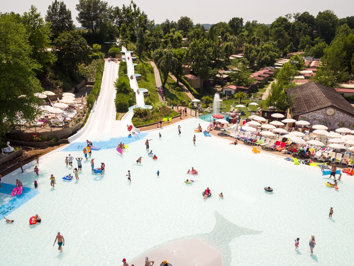 Camping Altomincio Family Park Many Mobile Homes Roan